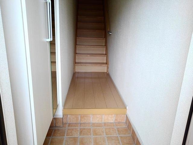 玄関　落ち着いた玄関です