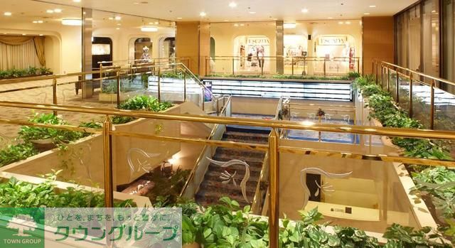 ショッピングセンター　ファッションプラザサンローゼ博多（ショッピングセンター）まで770m