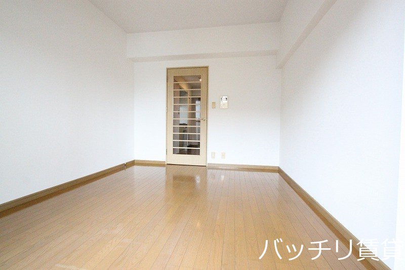 居室・リビング　画像は別号室タイプの為、現状を優先致します。