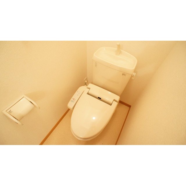 トイレ　シャワー付きトイレ