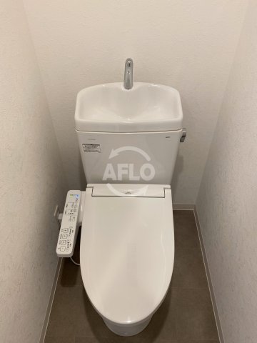 トイレ　ソルテラス大阪BAY STAION SIDE