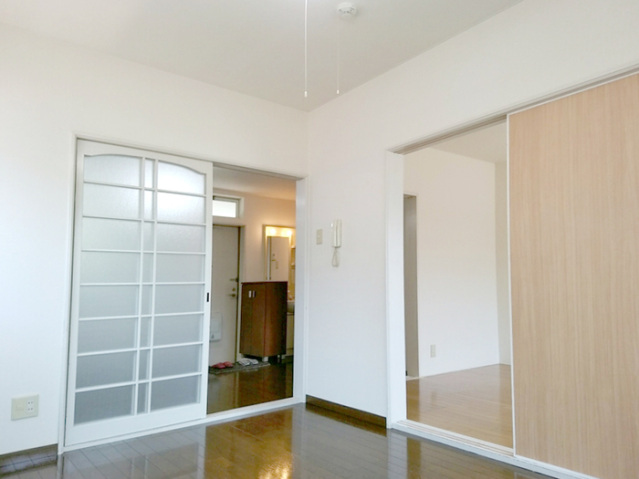 居室・リビング　☆6帖の洋室☆