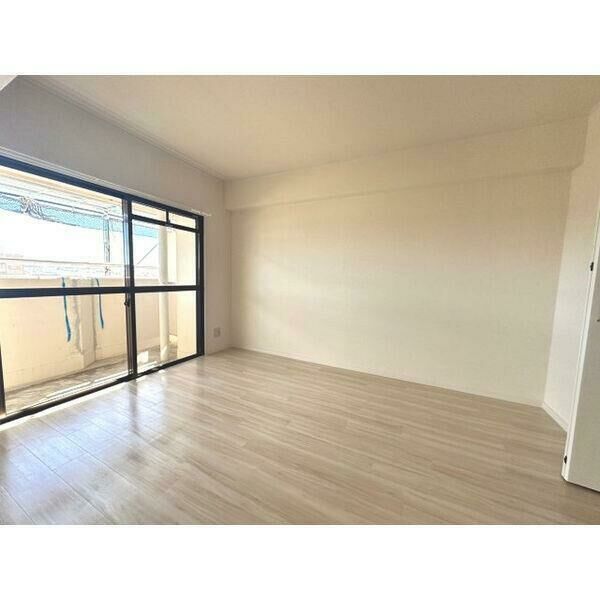 バルコニー　別室の参考写真です。※現況優先