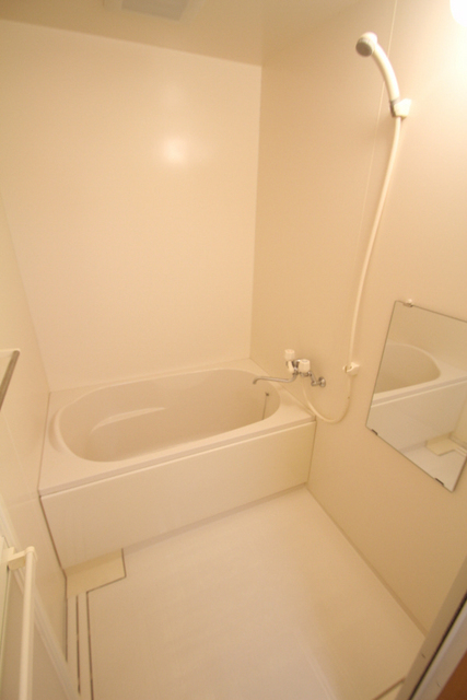 バス・シャワールーム　※別室のお写真を参考にしております