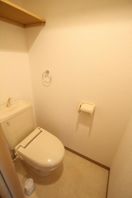 トイレ　※別室のお写真を参考にしております