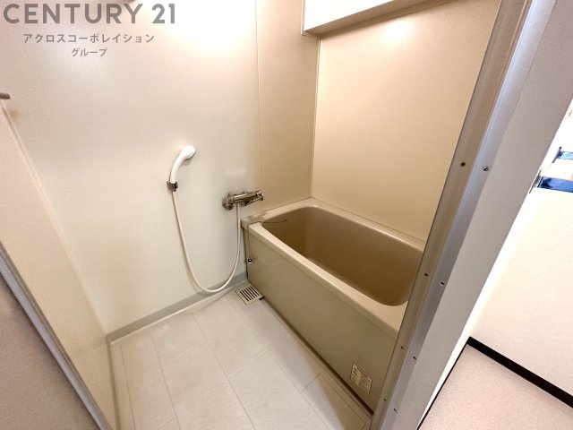 バス・シャワールーム　シンプルで機能的なユニットバスです♪