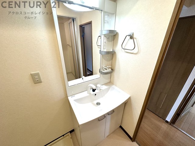 洗面設備　洗髪洗面化粧台付き♪