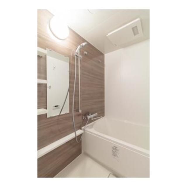 バス・シャワールーム　※写真は同タイプ住戸です。