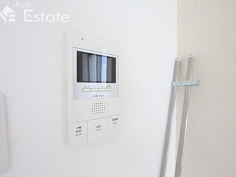 セキュリティ　モニター付きインターホン