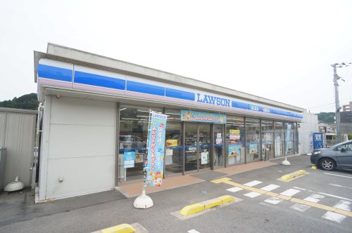 コンビニ　ローソン 大淀町下渕店（コンビニ）まで85m