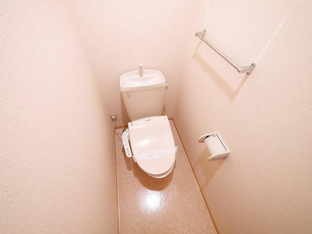 トイレ　ゆったりとした空間のトイレです
