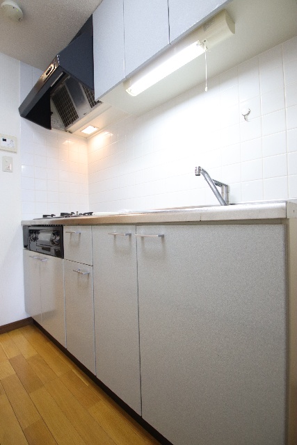 キッチン　※別室の参考写真です