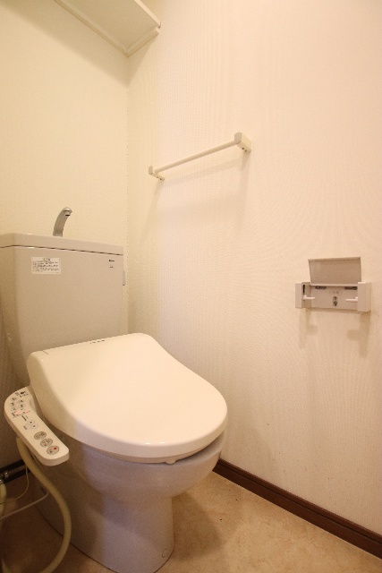 トイレ　※別室の参考写真です