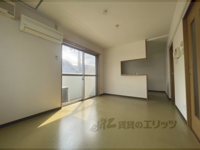 居室・リビング　リビング