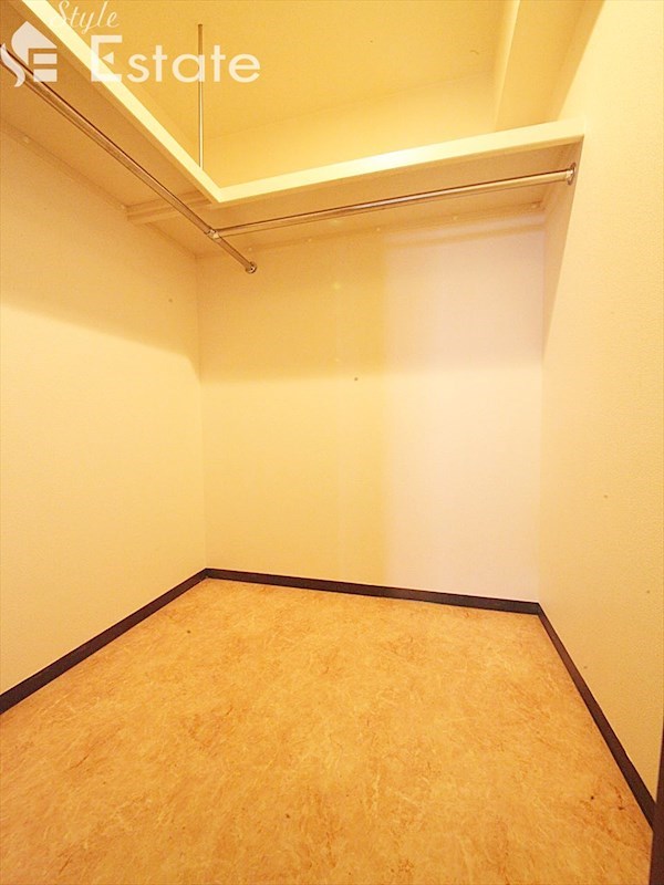 収納　ウォークインクローゼット