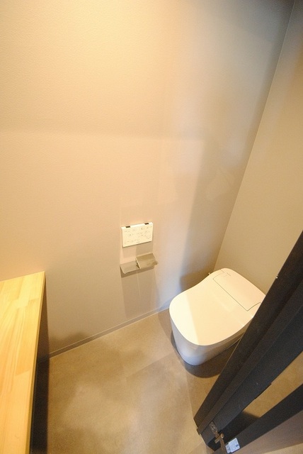 トイレ　写真は２０１号室