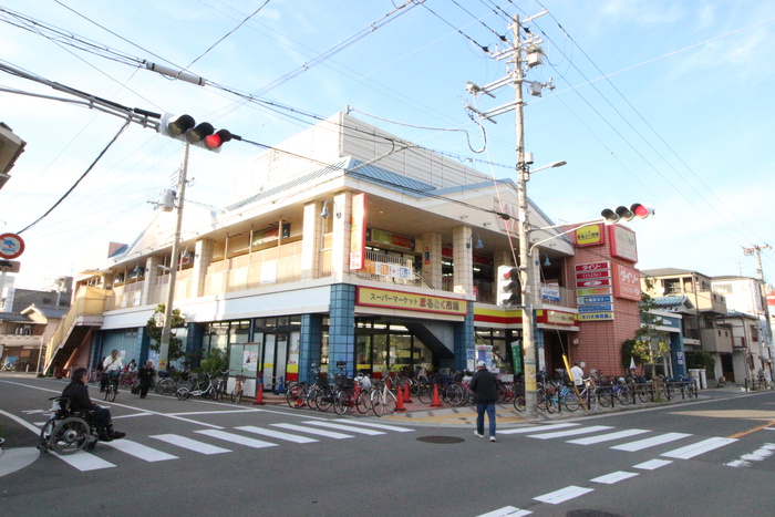 スーパー　まるとく市場南住吉店（スーパー）まで450m
