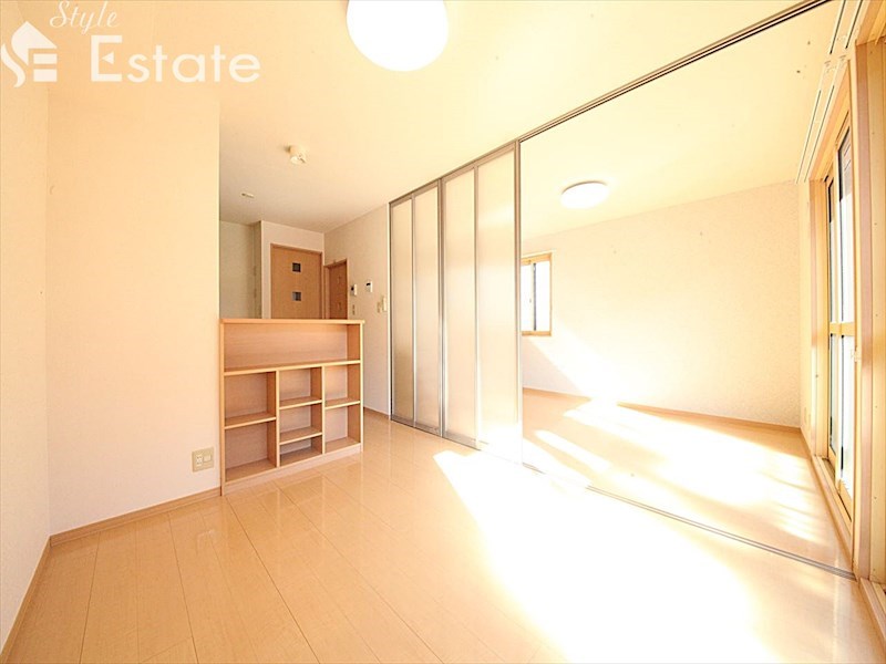 居室・リビング　内装