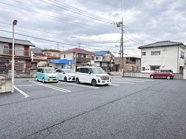 駐車場　駐車場