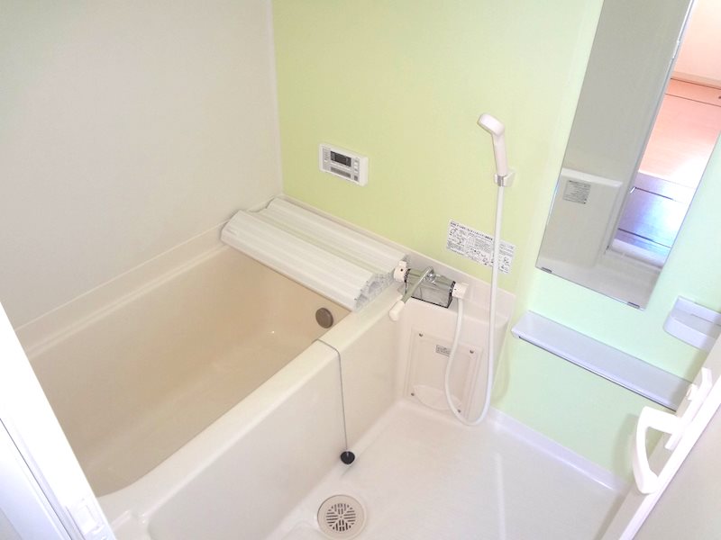 バス・シャワールーム　B棟の参考画像です。