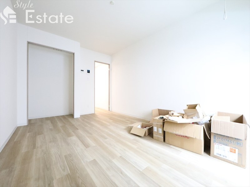 居室・リビング　内装