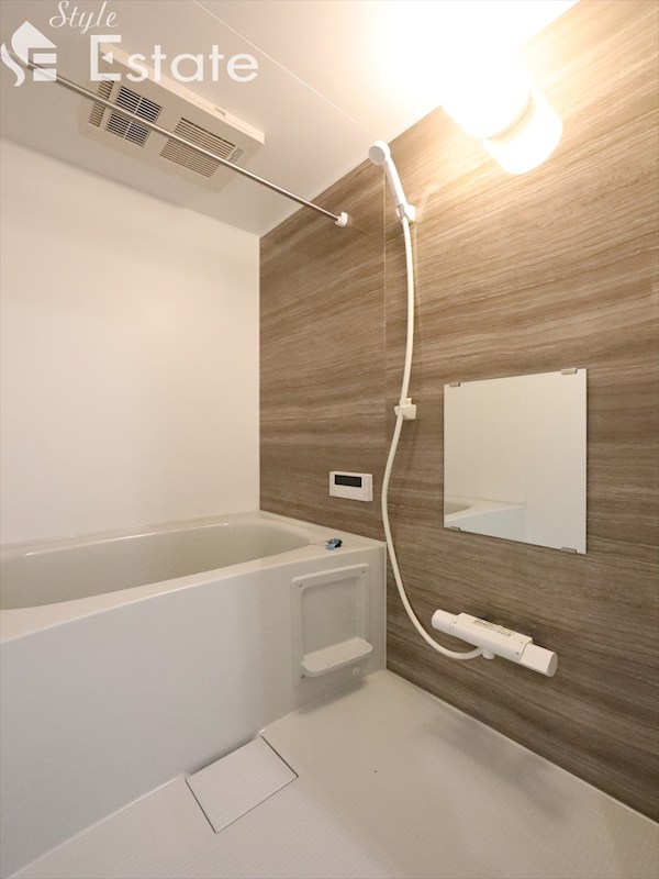 バス・シャワールーム　バスルーム