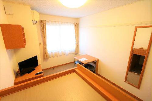 居室・リビング　新入学生には安心！家具家電付で、すぐに新生活をスタート！