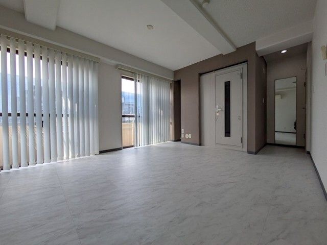 居室・リビング　※全て別号室のお写真。内装等参考にしてください。