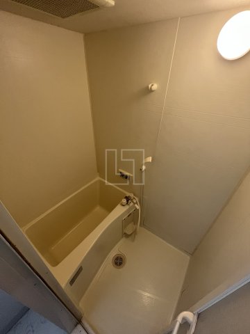 バス・シャワールーム　メルクリオール難波　バスルーム