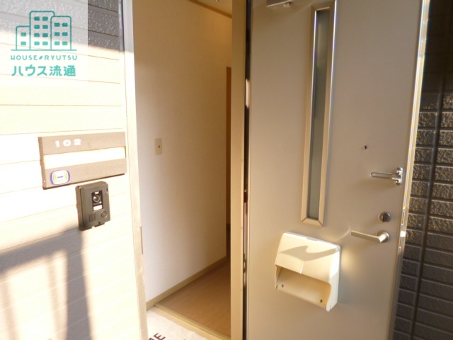 玄関　※別号室※