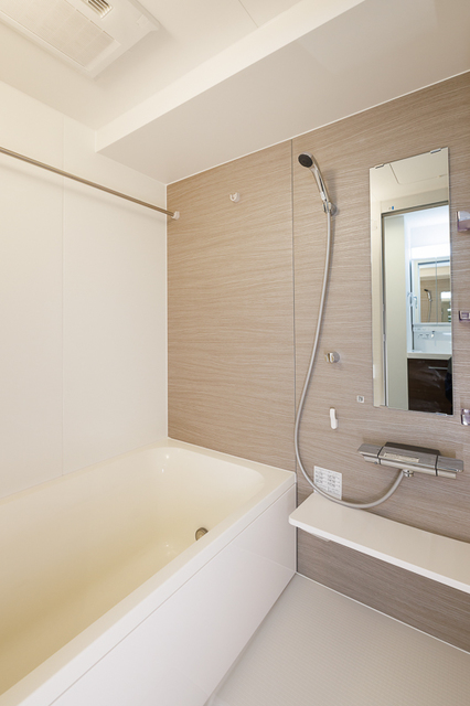 バス・シャワールーム　※写真は同タイプ住戸です。