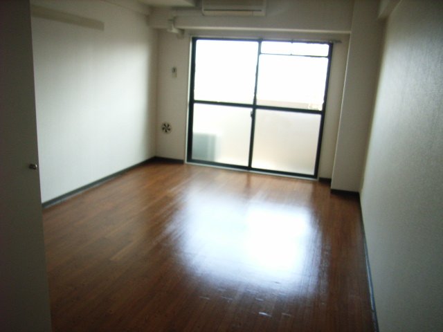 その他部屋・スペース　同物件別号室のものです。