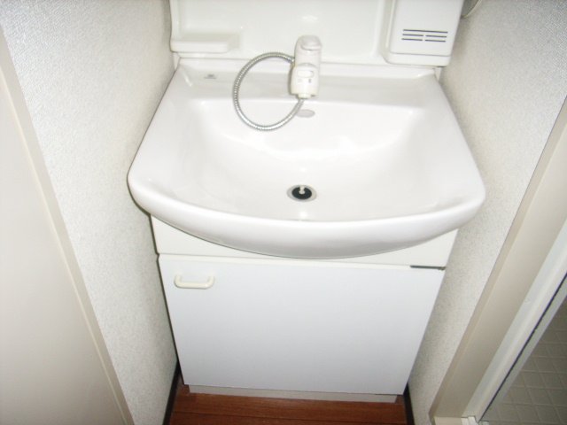 洗面設備　同物件別号室のものです。