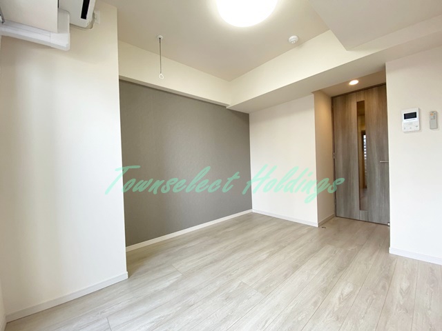 その他部屋・スペース　広くて明るい寝室