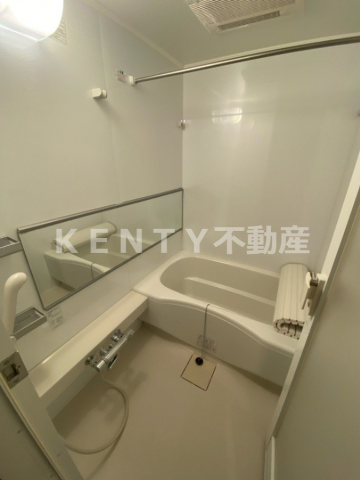 バス・シャワールーム　お風呂です