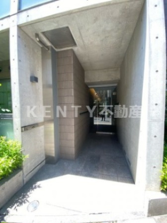 エントランス　建物の内部です