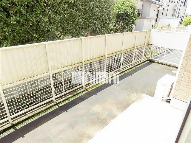 庭　広々したテラスです