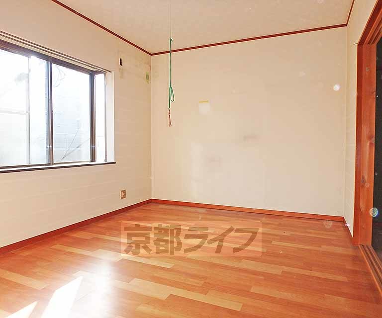 居室・リビング　キレイで広々としたお部屋です。