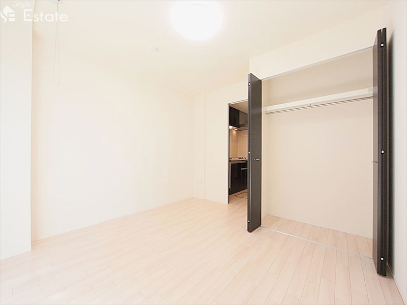 居室・リビング　同仕様内装