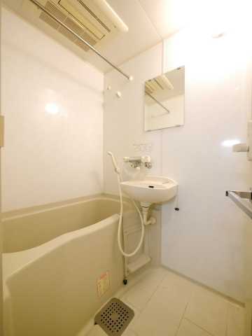 バス・シャワールーム　パレステュディオ九段北の丸