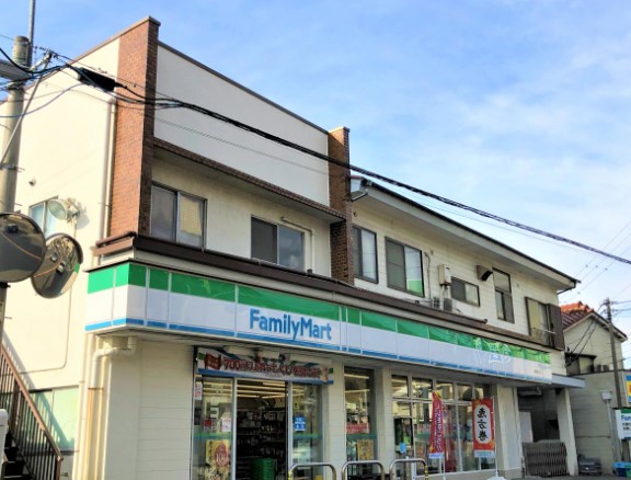 コンビニ　ファミリーマート 油屋秋谷店（コンビニ）まで464m