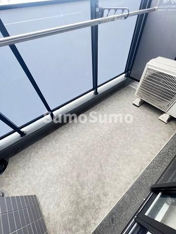 バルコニー　陽当たり良好なバルコニーです