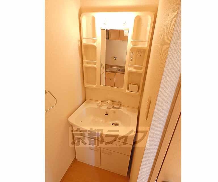 洗面設備　独立洗面台です。