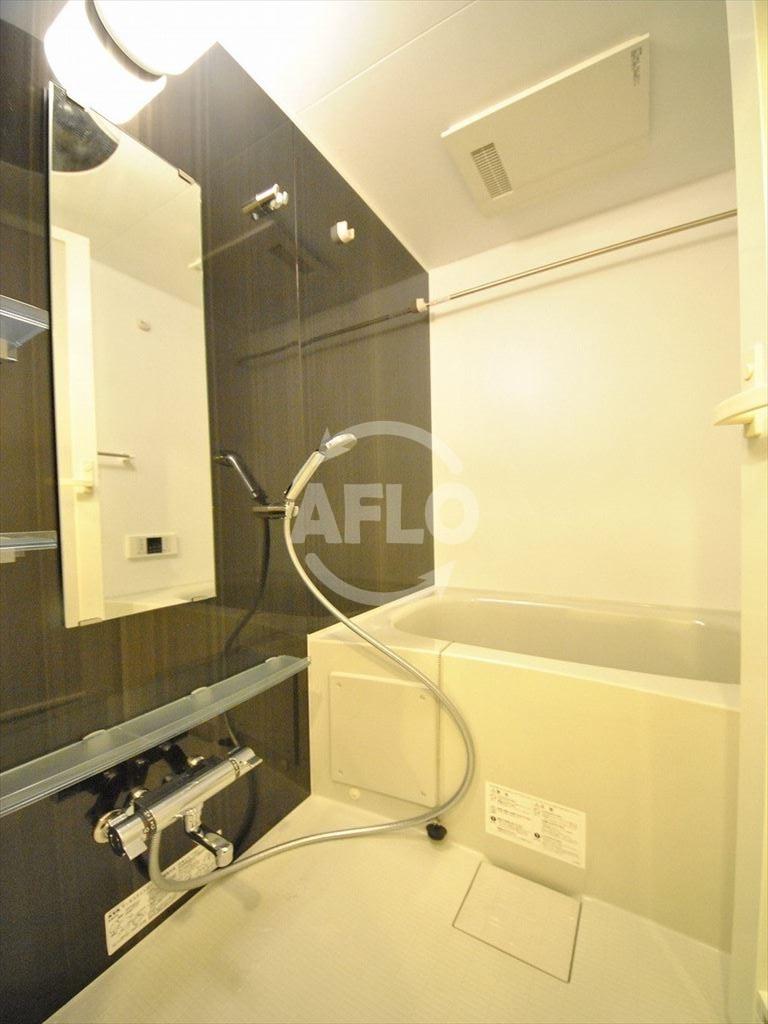 バス・シャワールーム　コンフォリア心斎橋ＥＡＳＴ　清潔な浴室