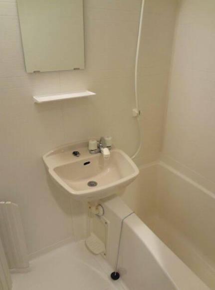 バス・シャワールーム　別部屋参考写真