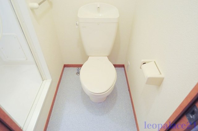 トイレ　同タイプ物件の写真です。