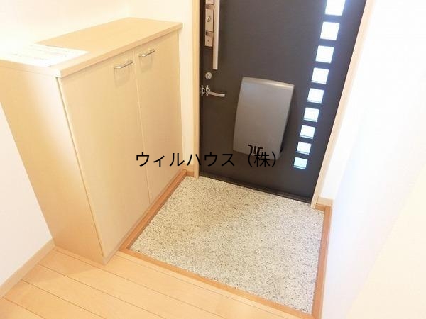 玄関　シューズボックスあり！
