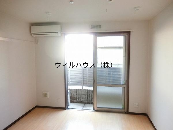 その他部屋・スペース　明るい洋室！