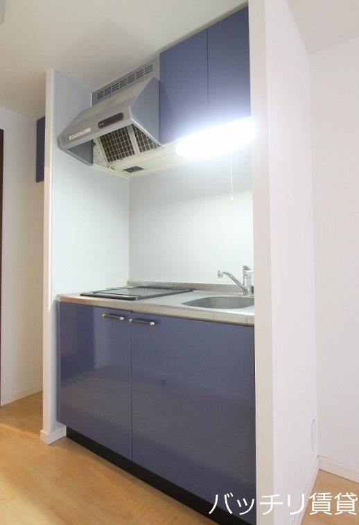 キッチン　※同マンション別部屋写真の為、現状優先。