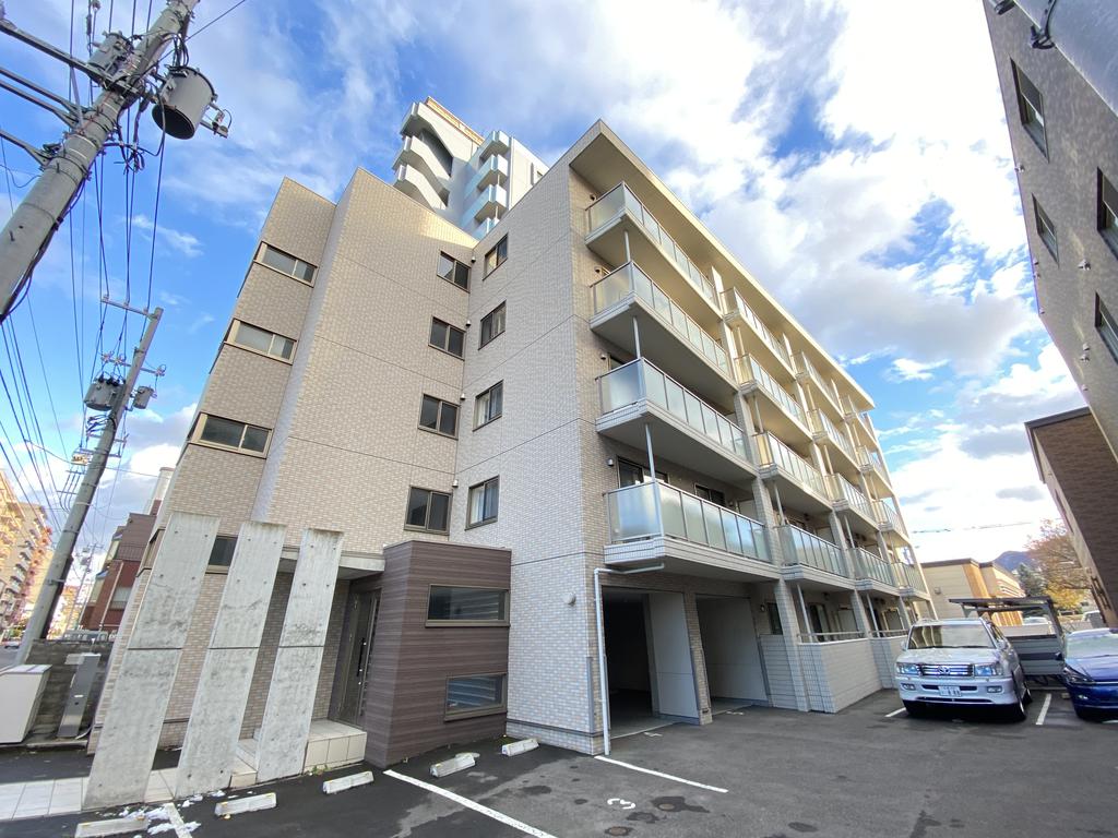 建物外観　外観　市電エリアおすすめ広々２ＬＤＫ♪